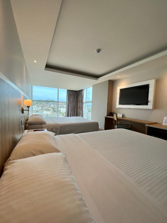 Hotel Wyndham Garden Cartagène Extérieur photo