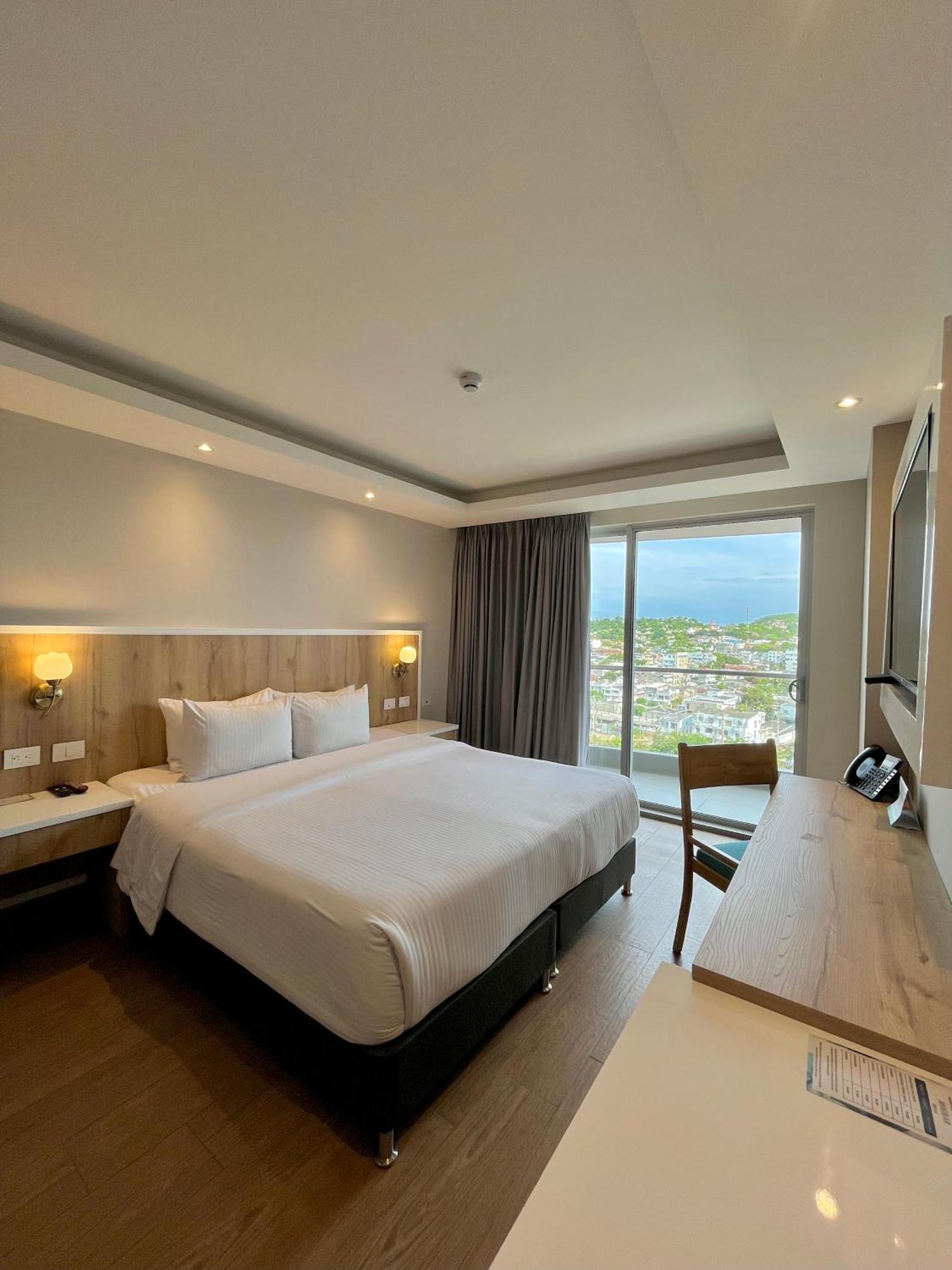 Hotel Wyndham Garden Cartagène Extérieur photo