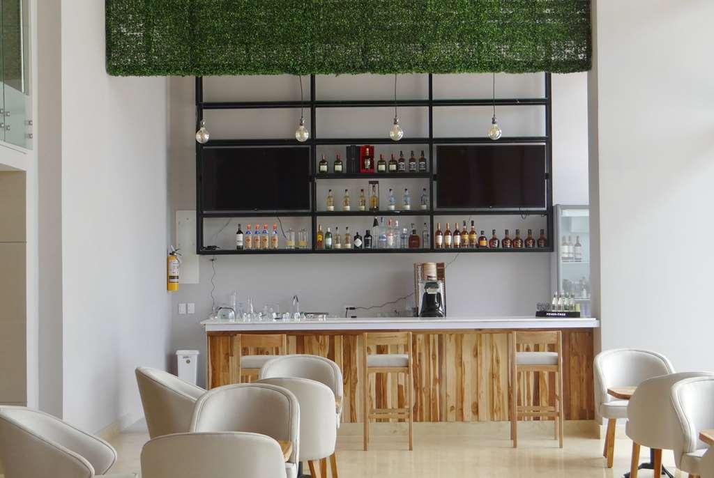 Hotel Wyndham Garden Cartagène Restaurant photo